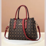 Elegant Women’s Shoulder Bag - Burgundy