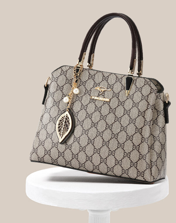 Minimalist Tote Bag for Modern Women